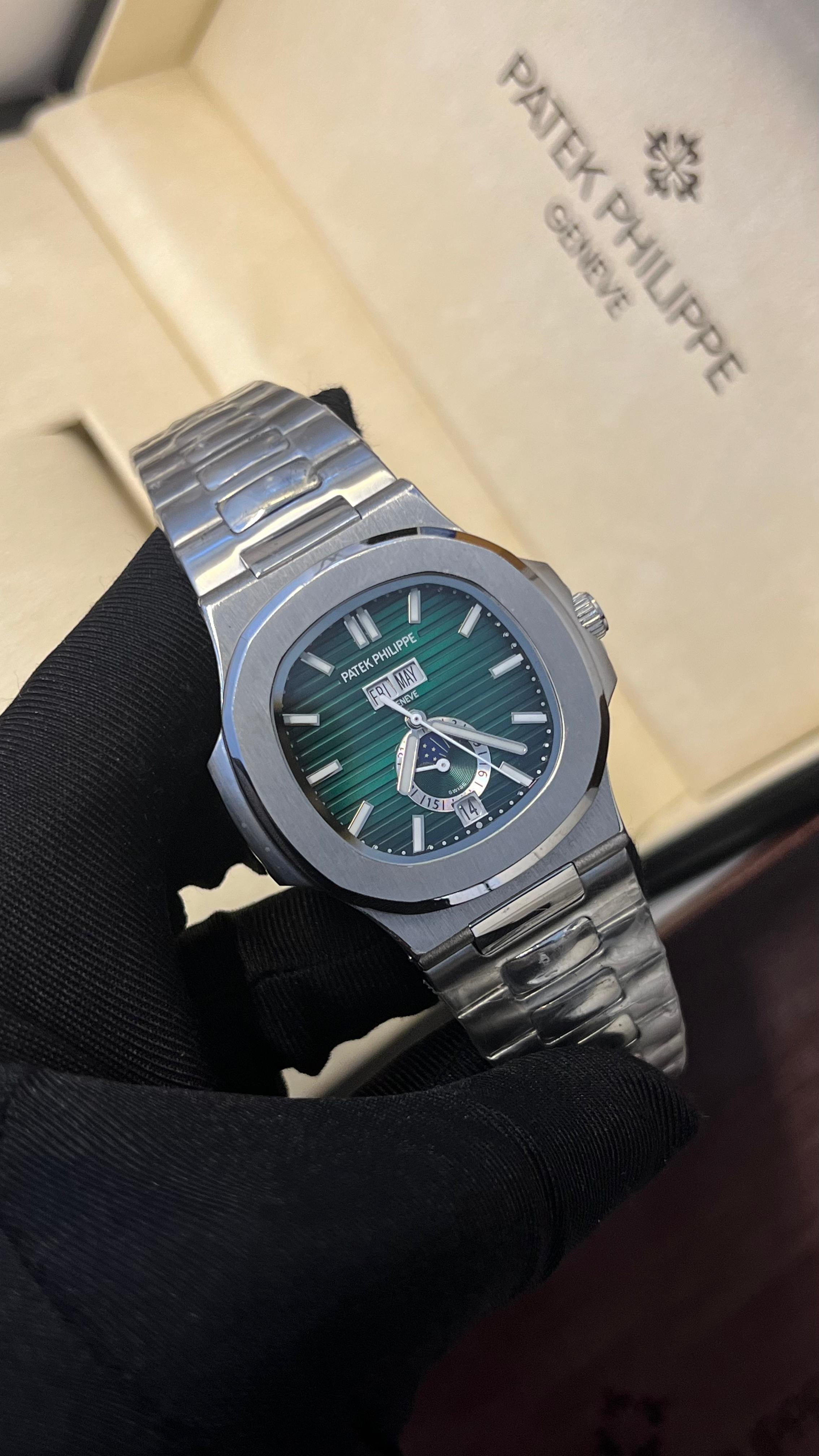 Patek Philippe Nautilus – Green Day-Date Edition